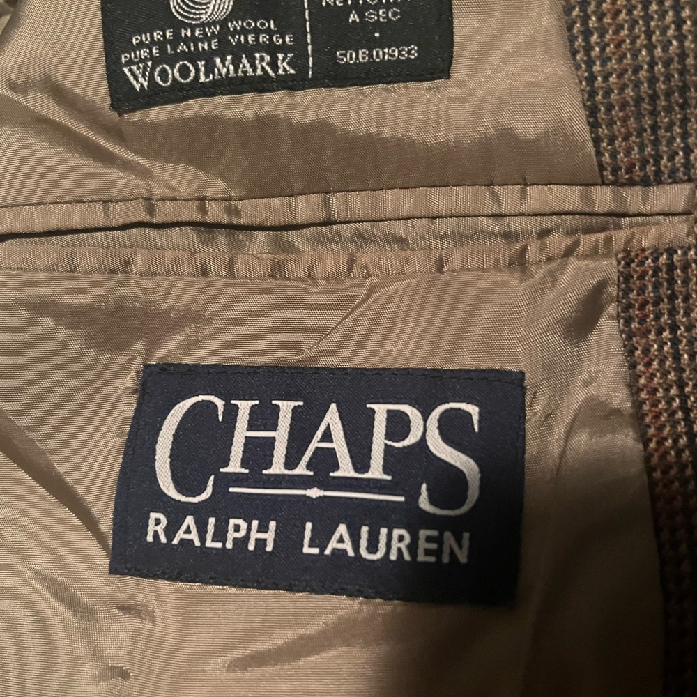VINTAGE CHAPS/ RALPH LAUREN TAN/ BLACK CHECK MENS SPORT COAT - Picture 4 of 9